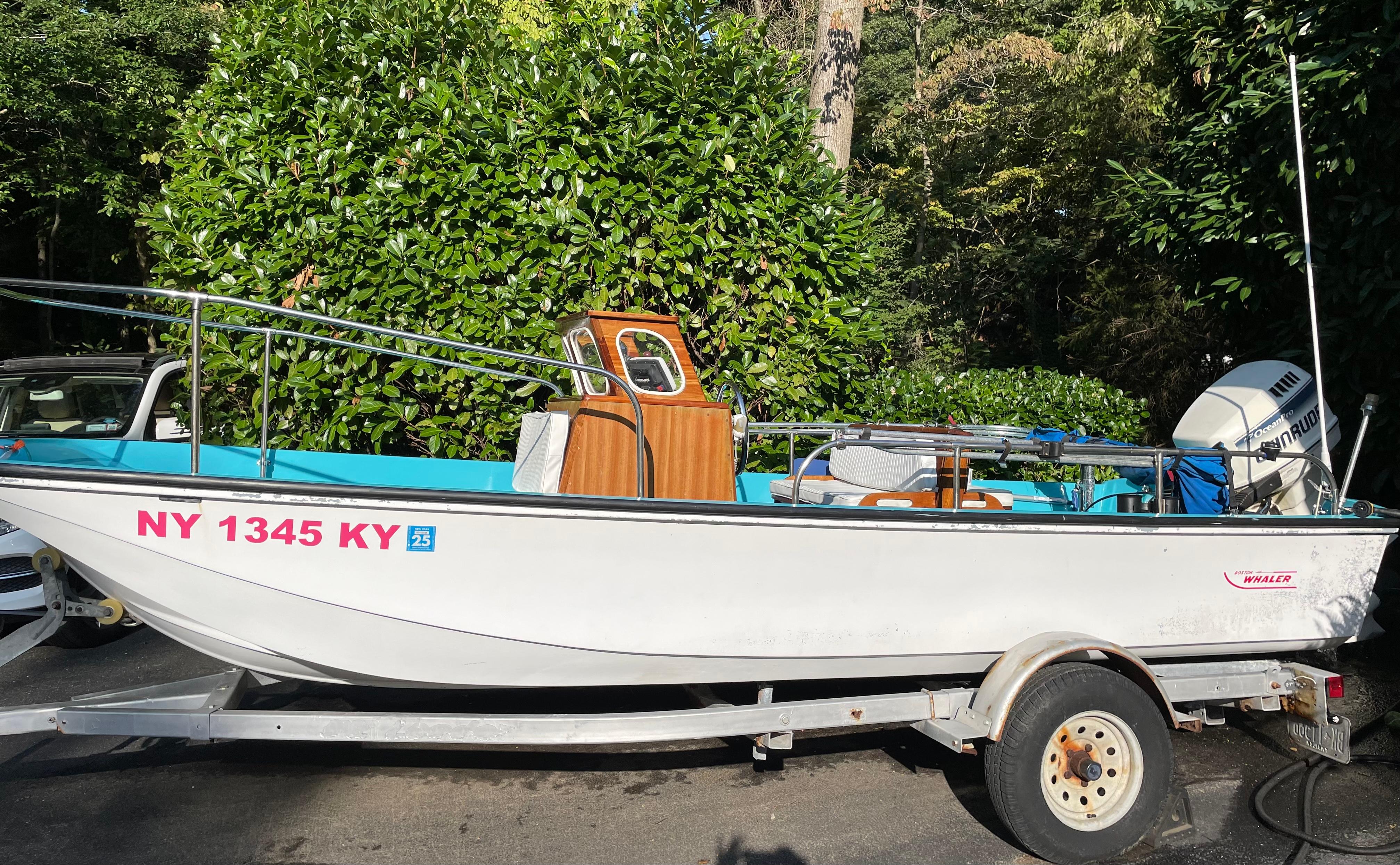 1969 Boston whaler fishing boat - Boats - Granby, Connecticut