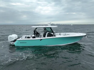 2022 Blackfin 332 CC