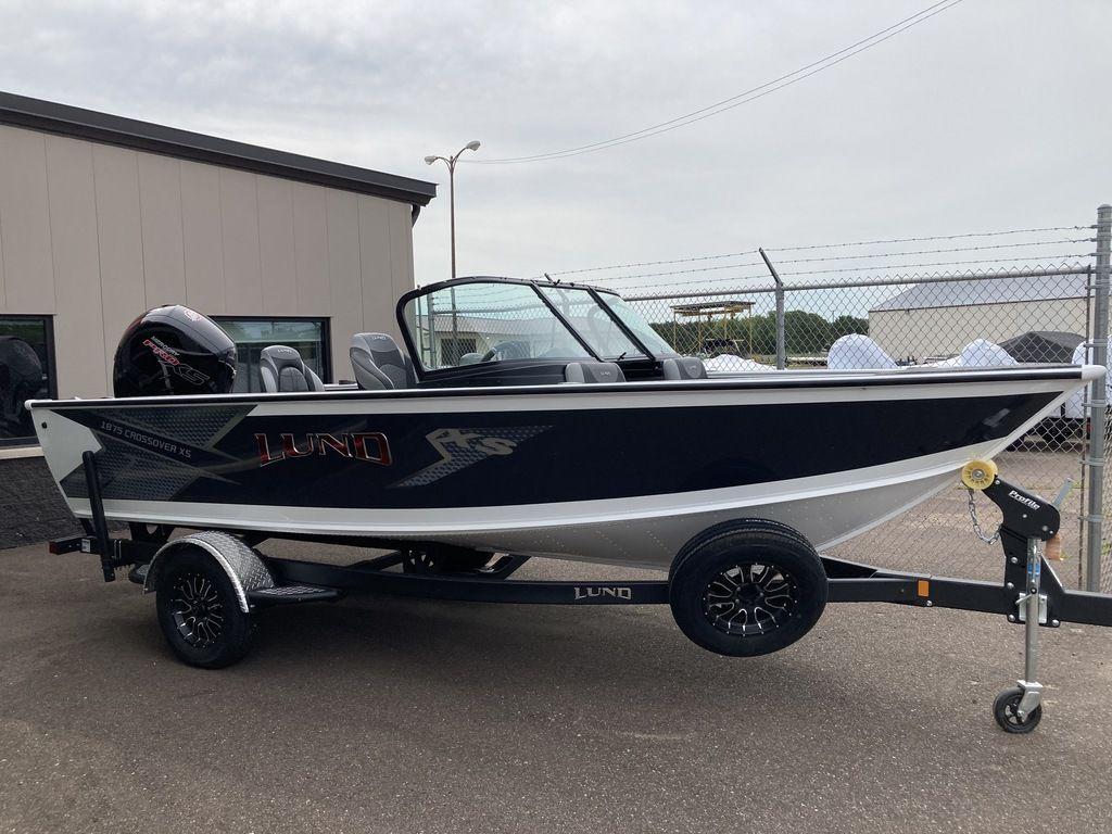 New 2022 Lund 1875 Crossover XS Sport, 54729 Chippewa Falls - Boat Trader