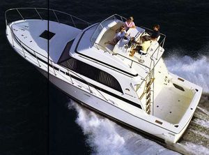 1988 Bertram 33II Flybridge Cruiser