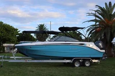 2024 Hurricane SunDeck 235 OB