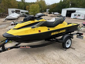 2011 Sea-Doo Waverunner 17BA - RXT 260