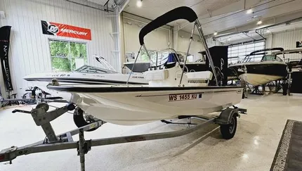 2022 Boston Whaler 150 Montauk