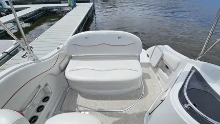 2010 Crownline 260 CR