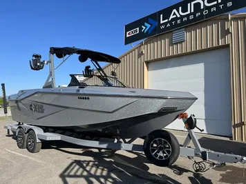 2024 Axis Wake Research T235