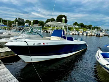 2004 Hydra-Sports CenterConsole