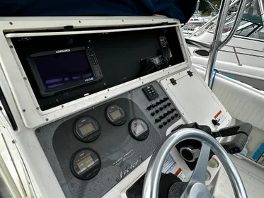 2004 Hydra-Sports CenterConsole