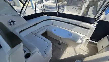 2007 Rinker 350 Express Cruiser