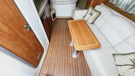 2007 Rinker 350 Express Cruiser