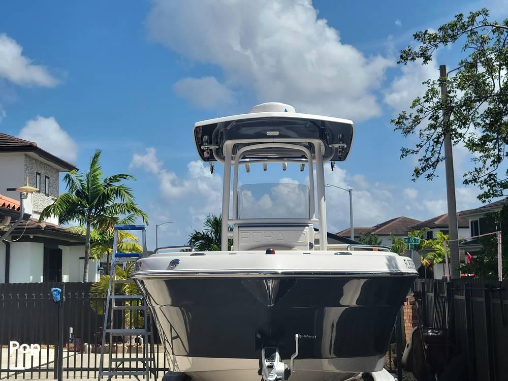 2017 Robalo R222 for sale in Miami, FL