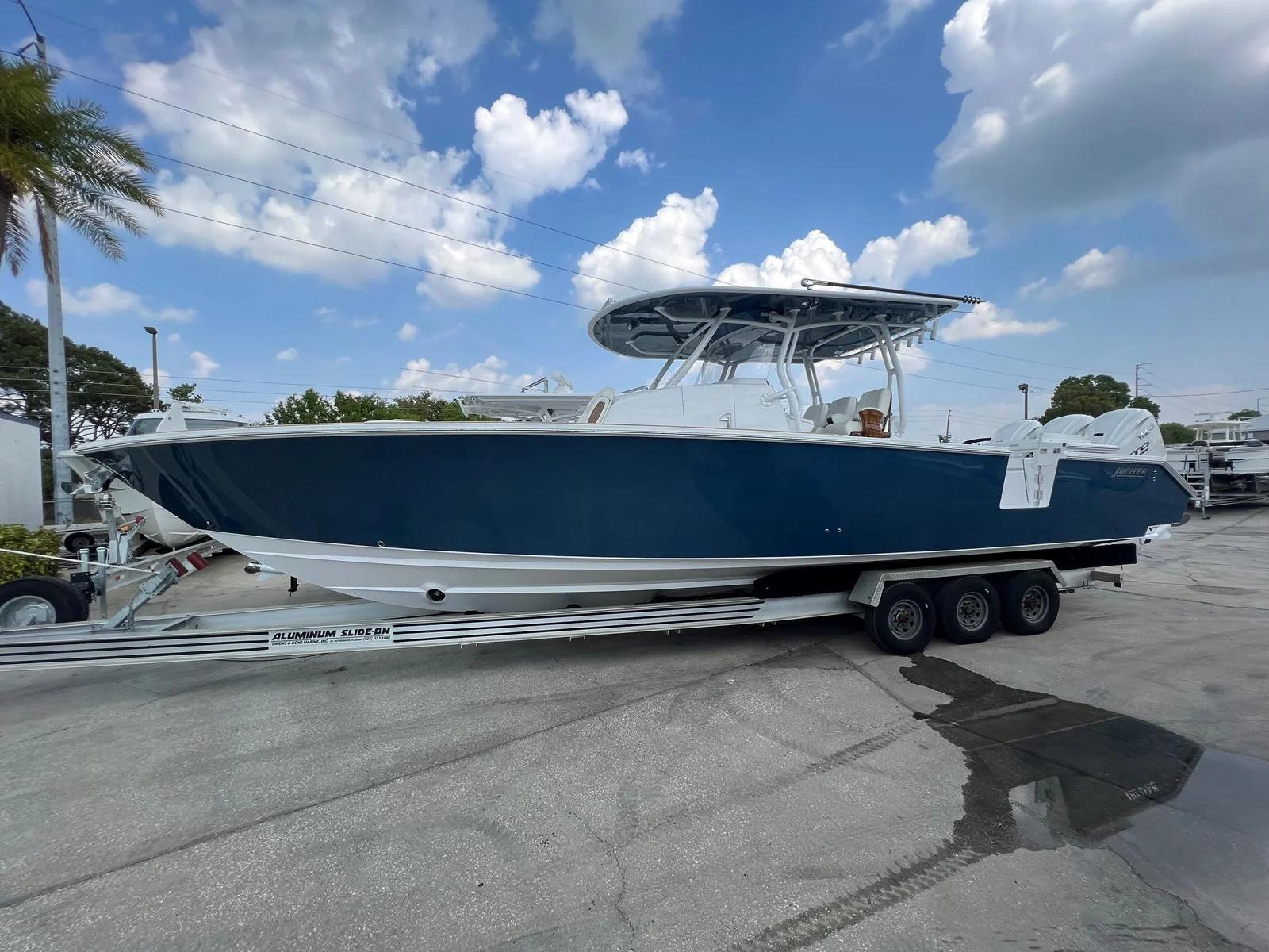 Jupiter 40  Salt Water Sportsman