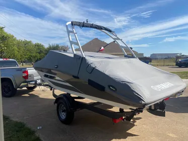 2023 Yamaha Boats AR195