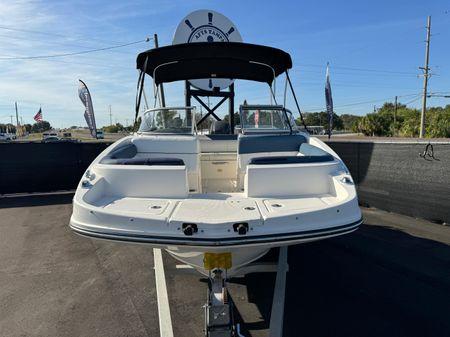 2015 Bayliner 190 Deck Boat