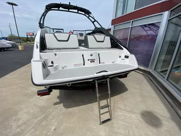 2024 Yamaha Boats AR250