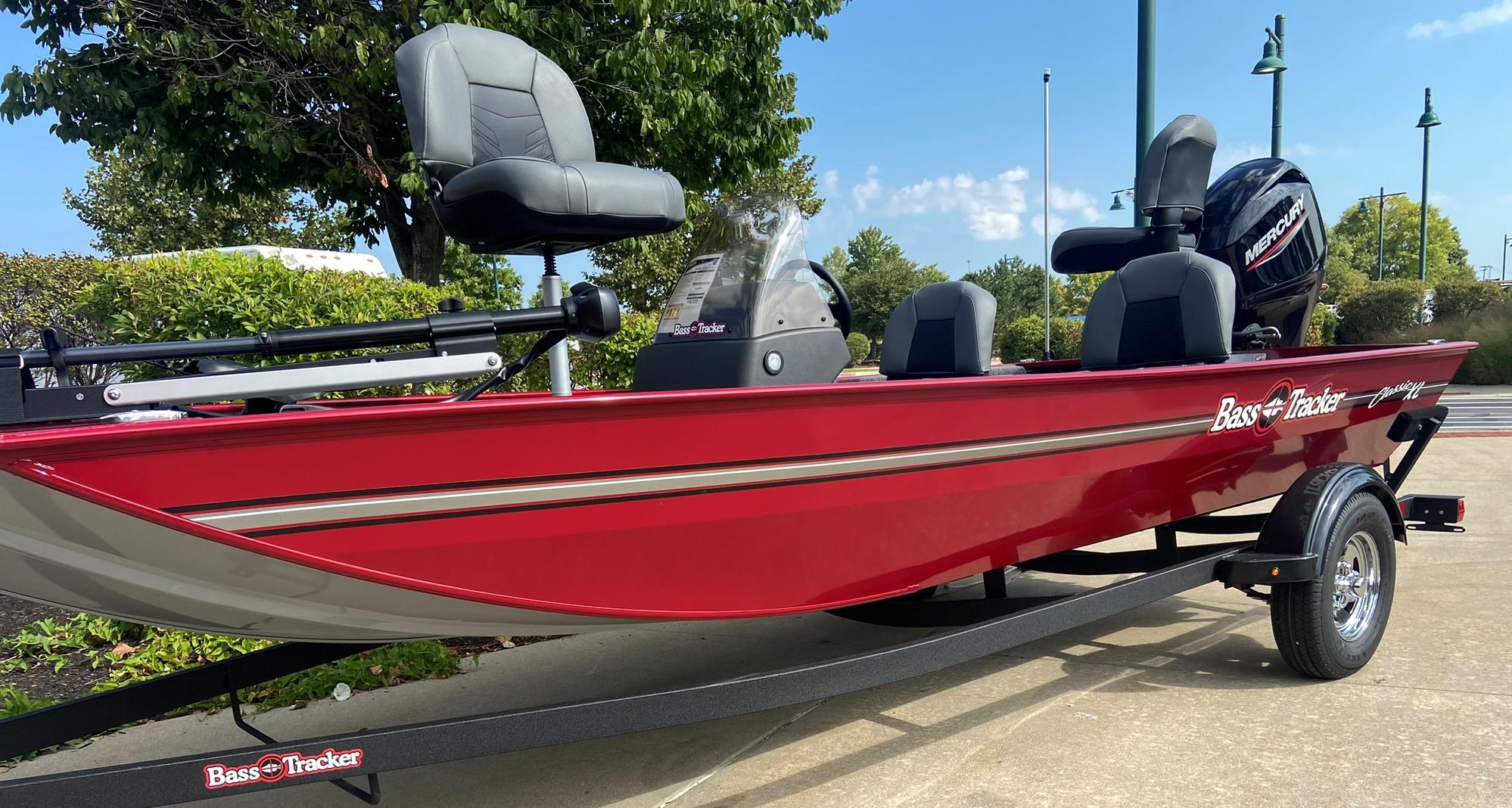 New 2024 Tracker Bass Tracker Classic Xl 43460 Rossford Boat Trader 1742