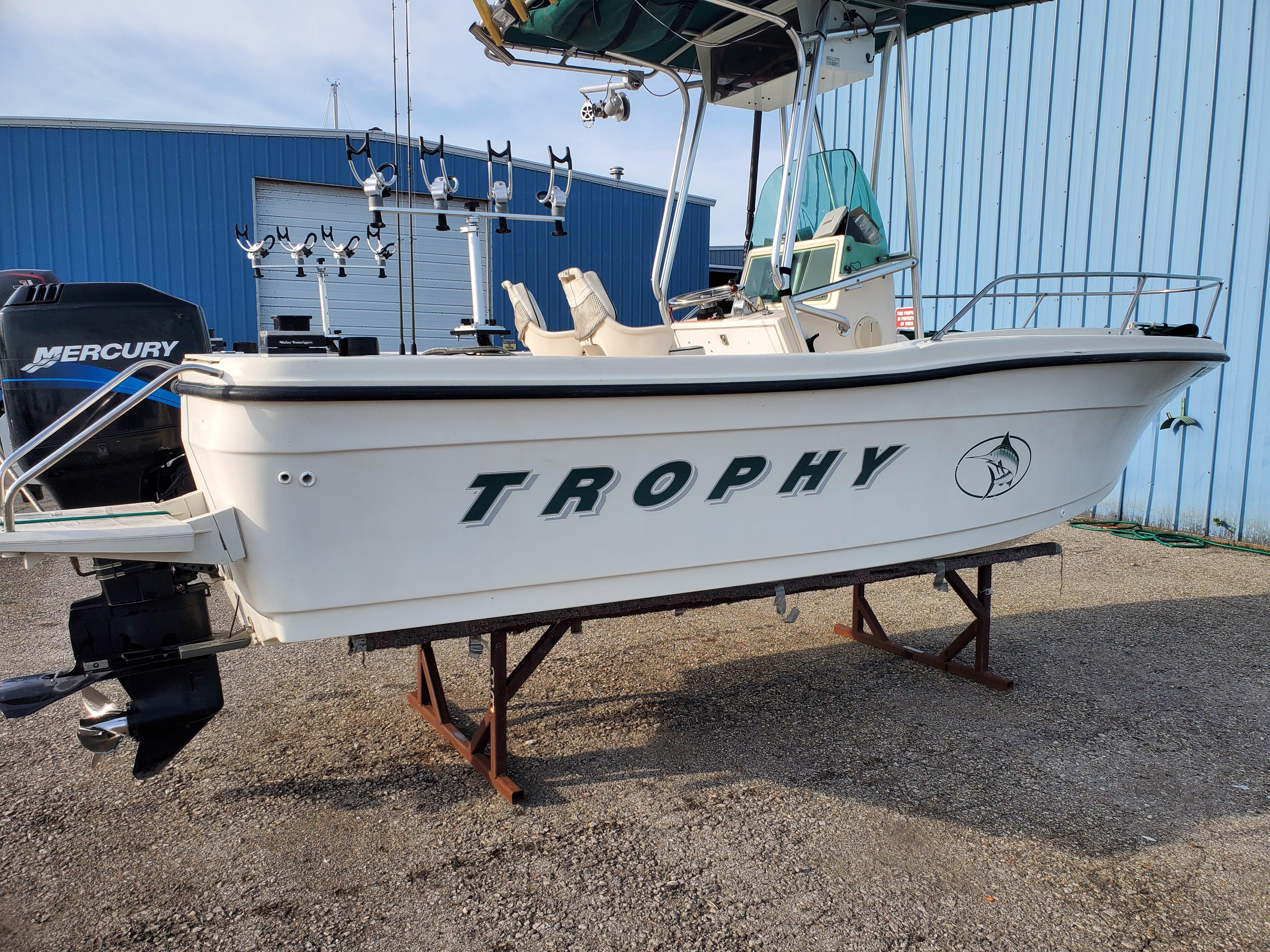 2000 Bayliner Troiphy