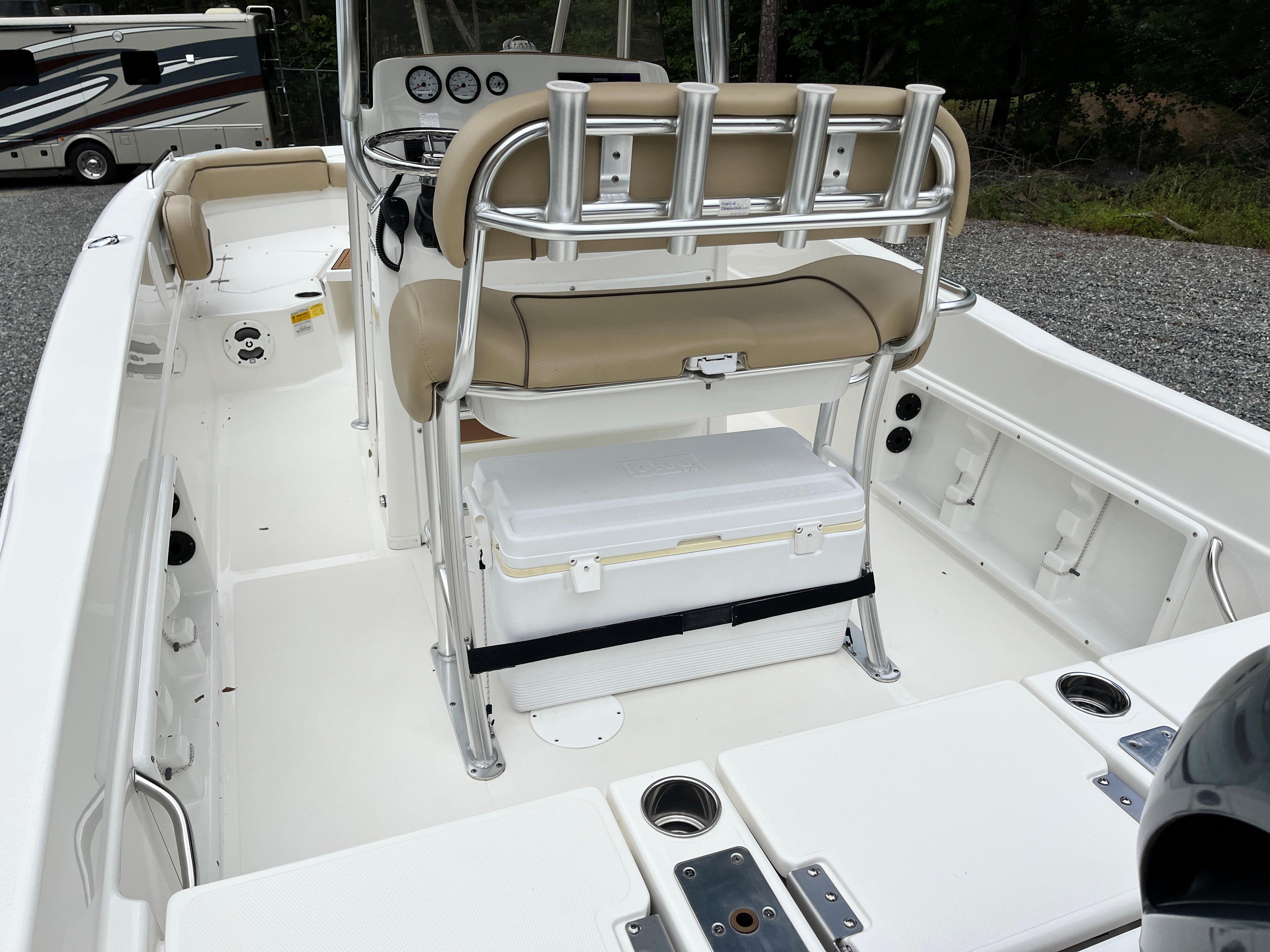 2019 NauticStar 231 Hybrid