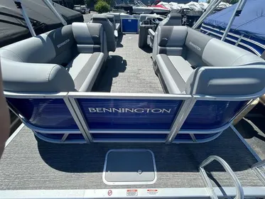 2024 Bennington 22 SVSR - Quad Bench - Tritoon