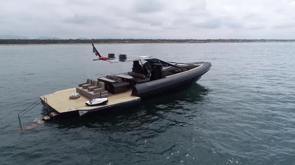 0165 OO/4mm Model railway boats Small RHIB rigid hull inflatable boat. 