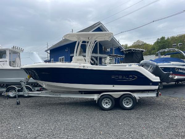 New Robalo R Center Console Green Brook Boat Trader