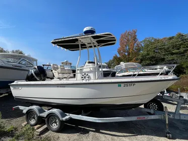 2017 Boston Whaler 190 Outrage