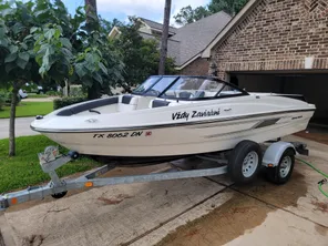 2016 Bayliner 185 Bowrider