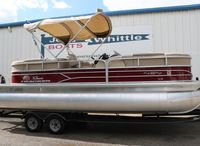 2018 Sun Tracker Party Barge 22 Dlx tri-toon