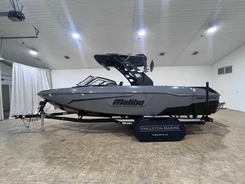 2020 Malibu Wakesetter 25 LSV