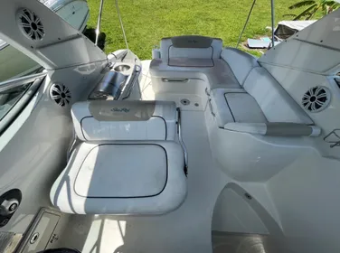 2009 Sea Ray 270 Sundancer