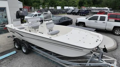 2023 Mako 19 Pro Skiff