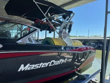 2020 MasterCraft X24