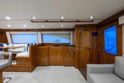 Viking 72 Bacchus - Interior Salon