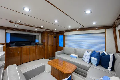 Viking 72 Bacchus - Interior Salon