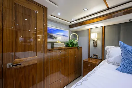 Viking 72 Bacchus - Interior Master Stateroom