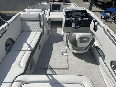 2024 Crownline E210 XS