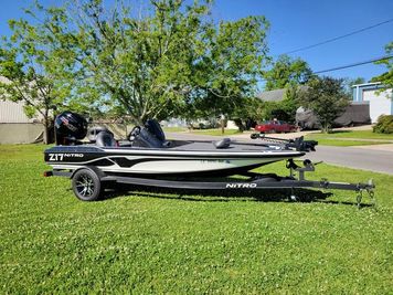 2018 Nitro Z17