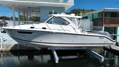 2017 Pursuit 325 Offshore