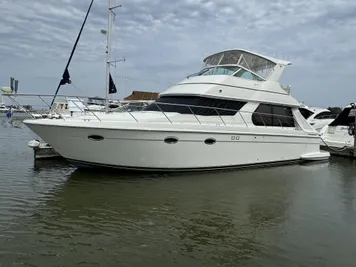 2006 Carver 46 Voyager