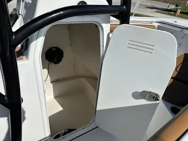 2018 Sea Pro 219 Center Console