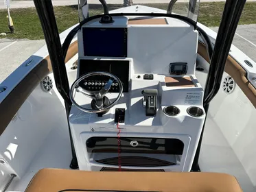 2018 Sea Pro 219 Center Console