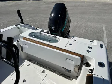 2018 Sea Pro 219 Center Console