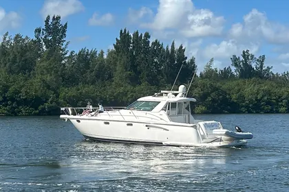 2003 Tiara Yachts 4400 Sovran