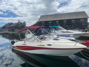 1997 Rinker 232 Captiva