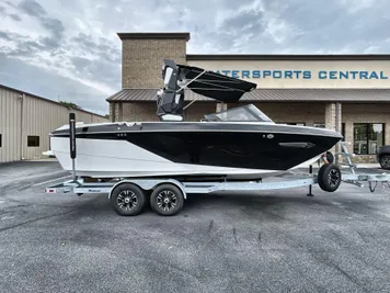 2024 Nautique G23