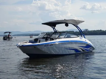 2020 Yamaha Boats 242 X