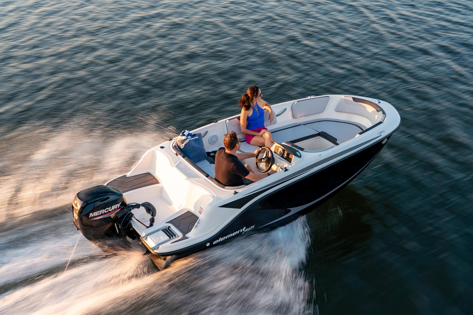 2022 Bayliner M15