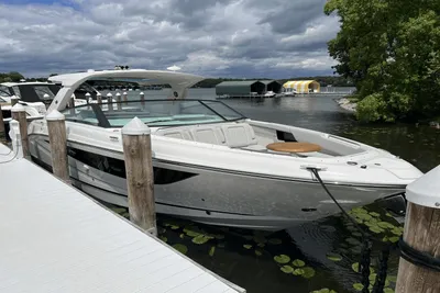 2024 Sea Ray 400 SLX