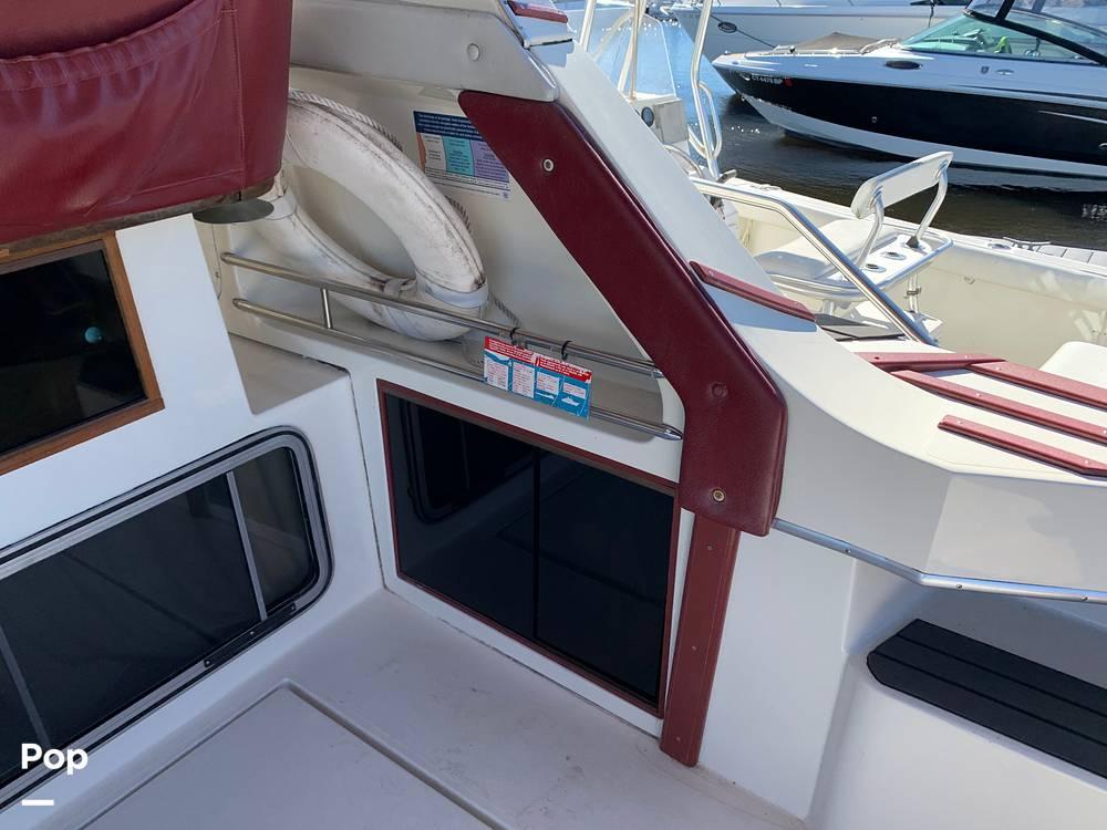 1986 Cruisers Inc Esprit 337 for sale in Chester, CT