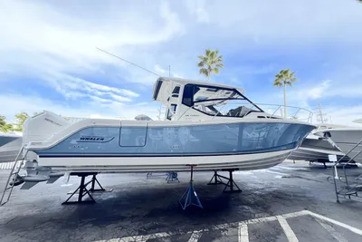 2024 Boston Whaler 325 Conquest