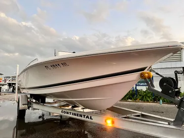 2007 Tidewater 1900 Bay Max